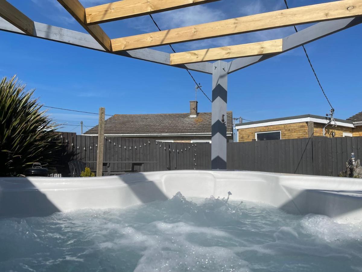 Dog Friendly Cottage 2 Mins To Beach With Hot Tub And Zappi Ev Lessingham Eksteriør bilde