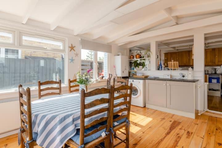 Dog Friendly Cottage 2 Mins To Beach With Hot Tub And Zappi Ev Lessingham Eksteriør bilde